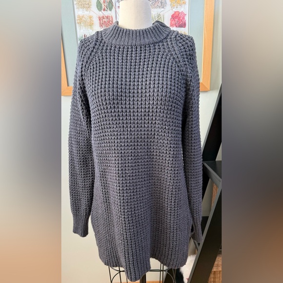 Everlane Merino wool sweater in grey waffle knit - Picture 1 of 12